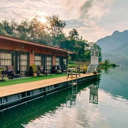Ou River House Nongkhiaw Exteriör bild