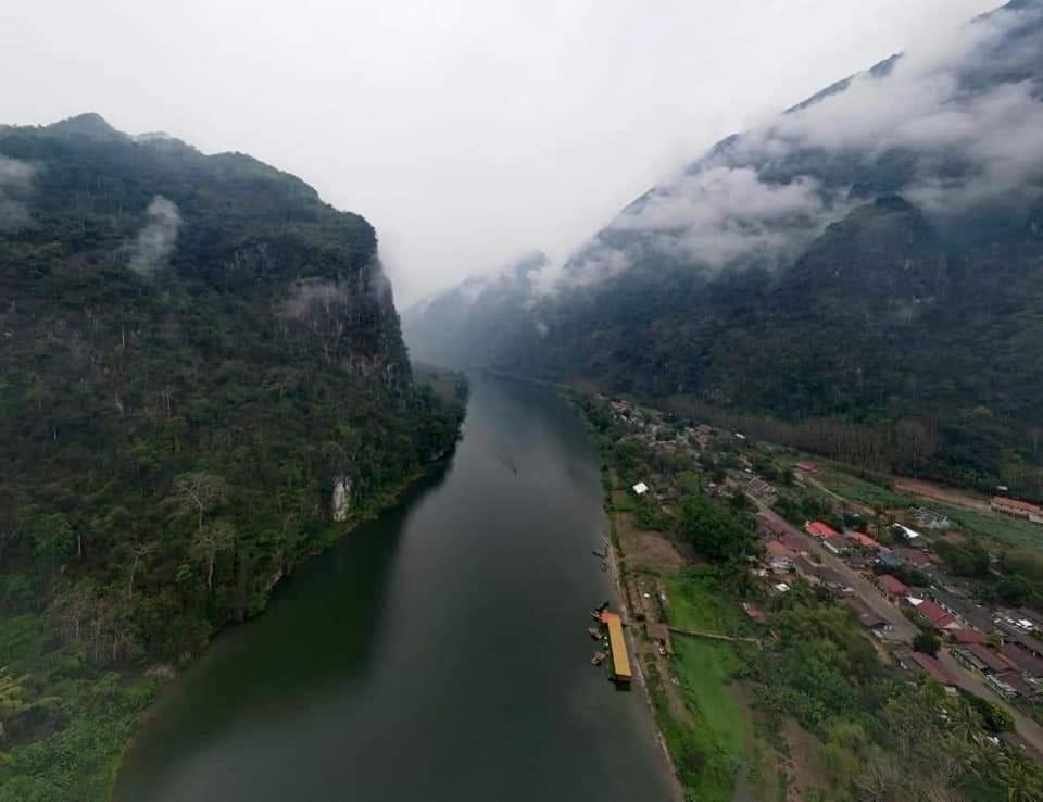 Ou River House Nongkhiaw Exteriör bild